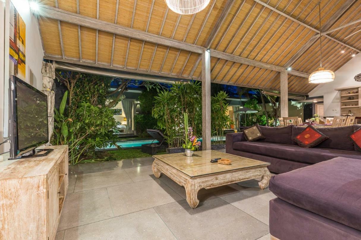 Villa Nuri Merah 1 Kerobokan Exterior foto
